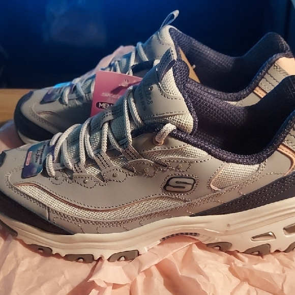 🩷💜Skechers D'Lites Womens Sneakers - Light Gray and Turqoise - Picture 2 of 13